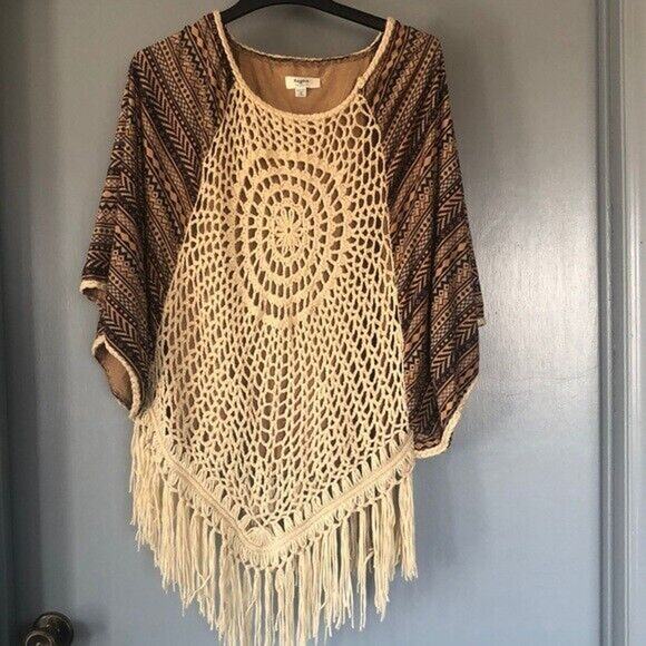 Hayden Los Angeles Women's sweater poncho Aztec southwest Crochet front One Size - Picture 1 of 5